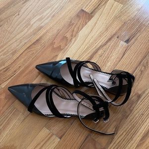 INCH2 Strappy, pointed toe, black leather/velvet double buckle flats Size 40